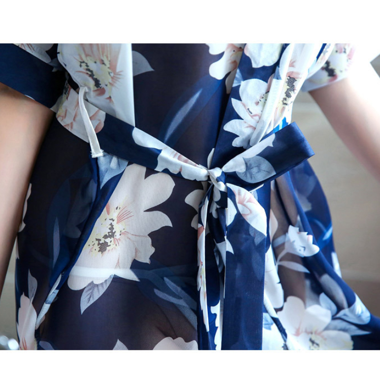 Hình ảnh Áo choàng ngủ xuyên thấu sexy kiểu kimono in hoa văn độc đáo
