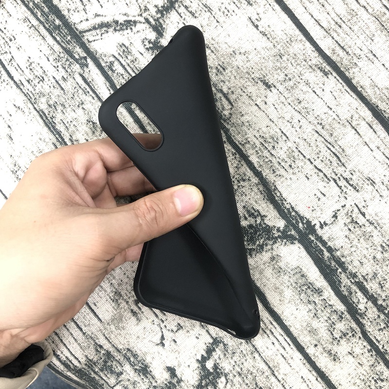 Ốp lưng silicone dẻo màu đen siêu mỏng dành cho Vsmart Bee 3