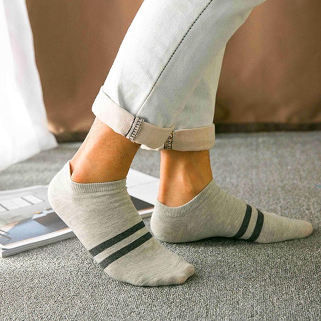 Vớ thể thao bằng polyester phối họa tiết sọc ngang thấm hút mồ hôi tốt dành cho nam