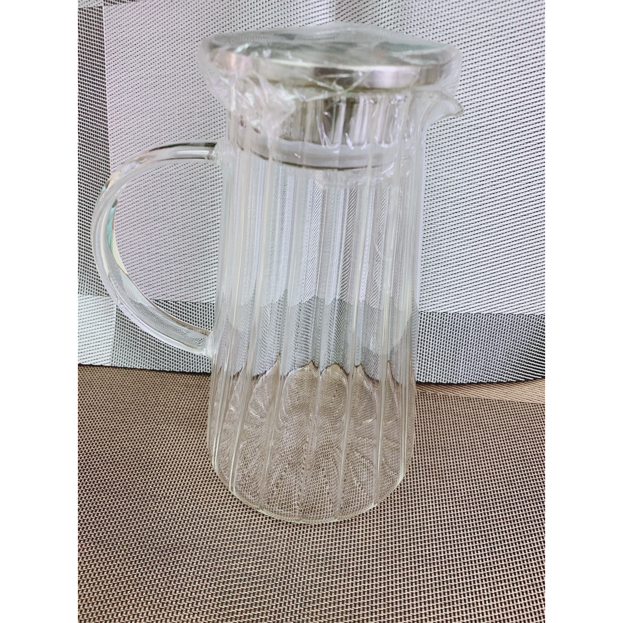 BÌNH ĐỰNG NƯỚC THỦY TINH CHỊU NHIỆT NẮP INOX CAO CẤP TRẮNG  DÁNG THẲNG - ANTH257