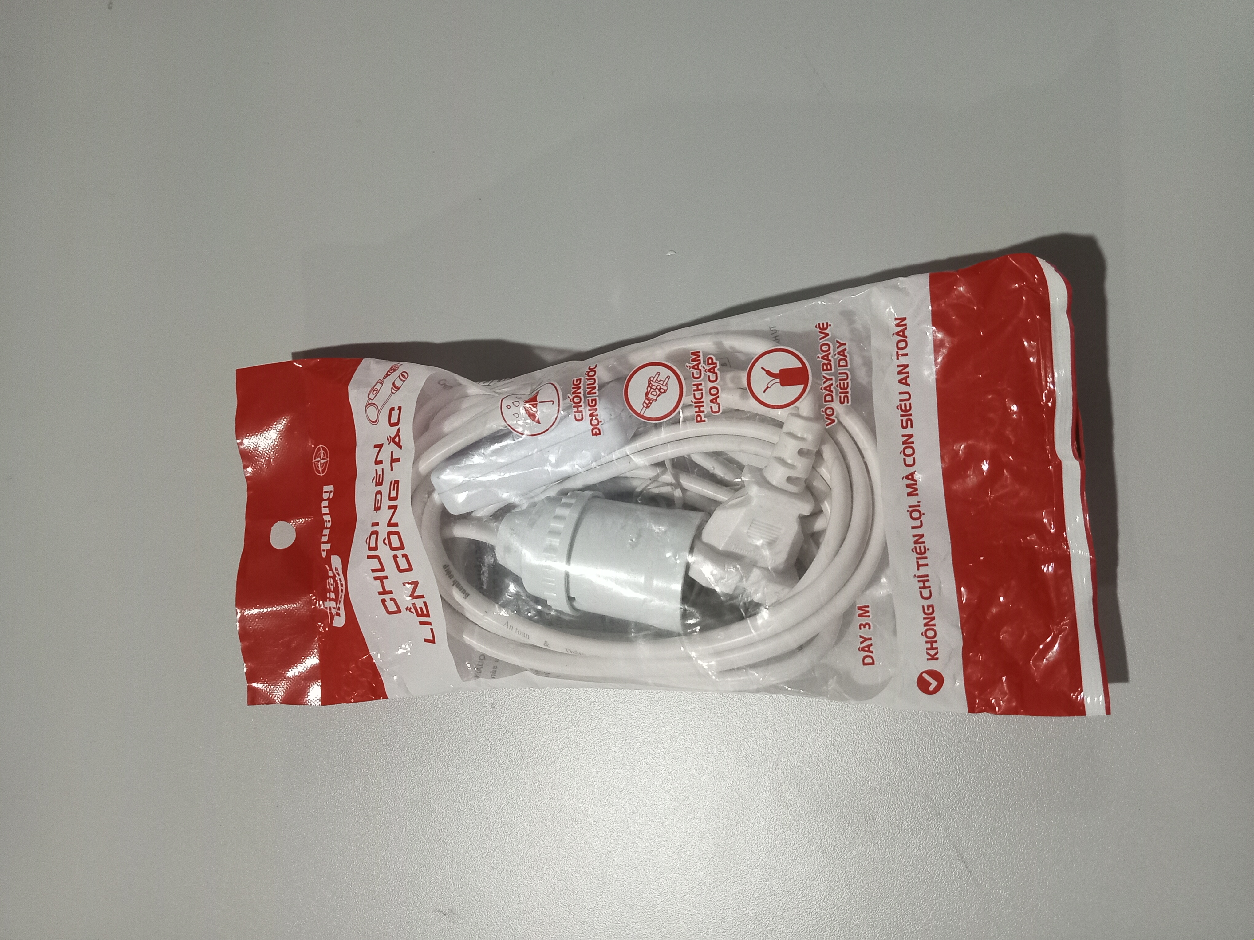 Chuôi đèn liền công tắc Điện Quang ĐQ LH 3W E27