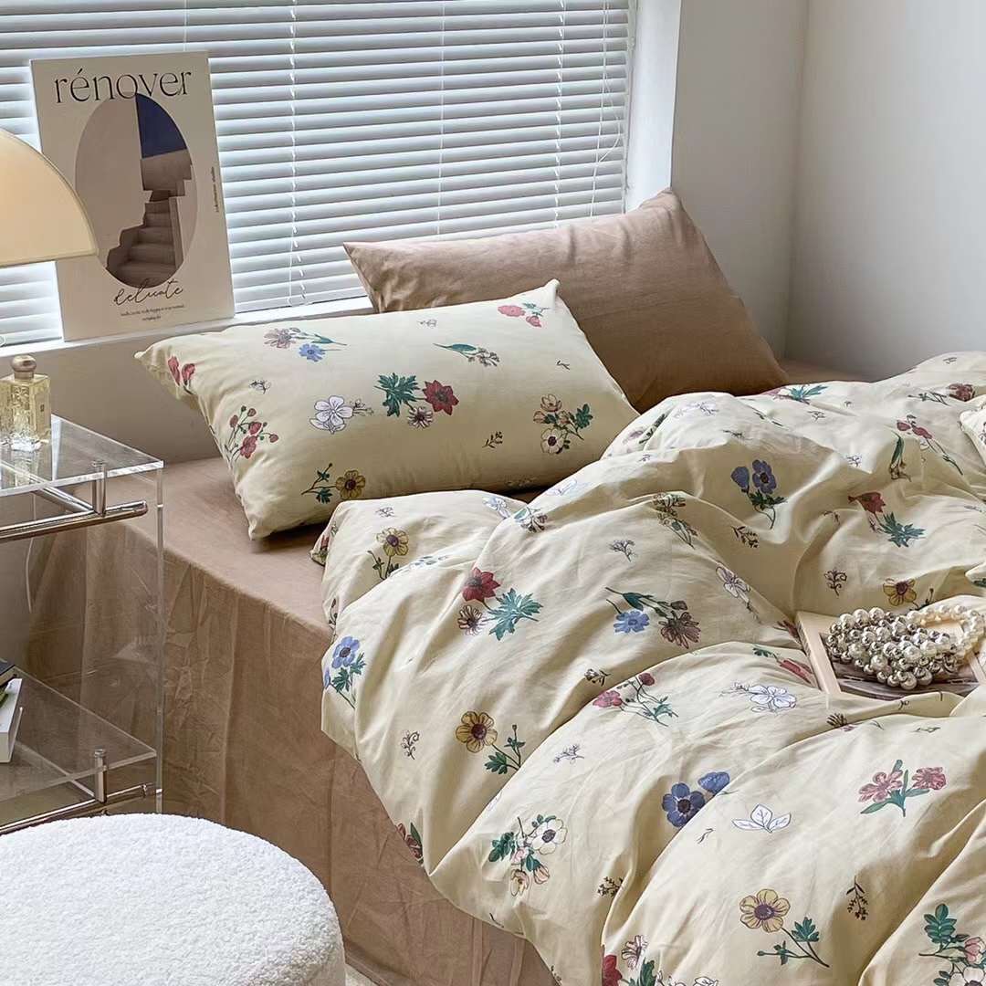 Bộ Vỏ chăn ga gối Cotton Living 100% hoa nhí nâu bản vintage mới về vải thoáng mát dùng được 4 mùa