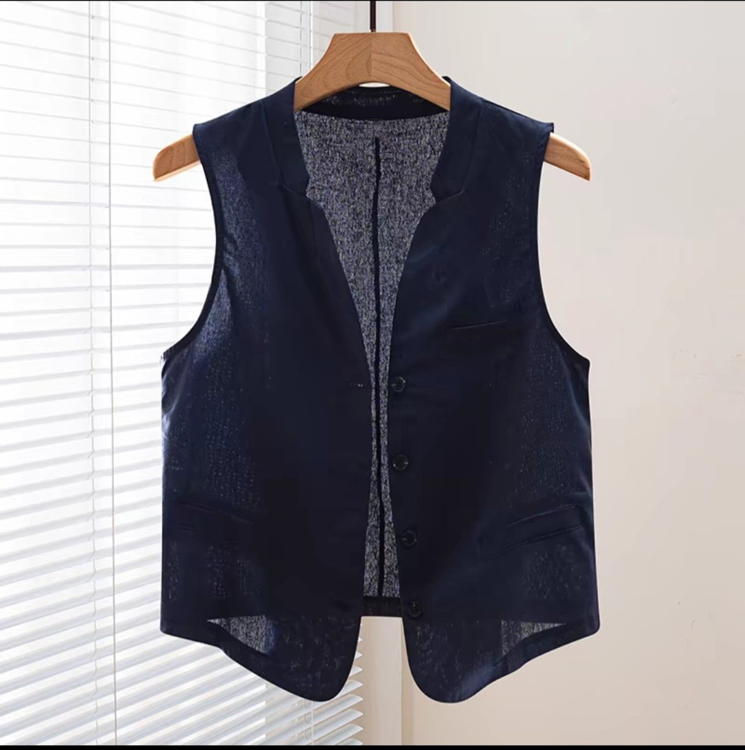 Áo blazer nữ linen mềm mát, áo gile nữ thiết kế bốn cúc chạy dọc phong cách Hàn Quốc siêu thanh lịch Bz02