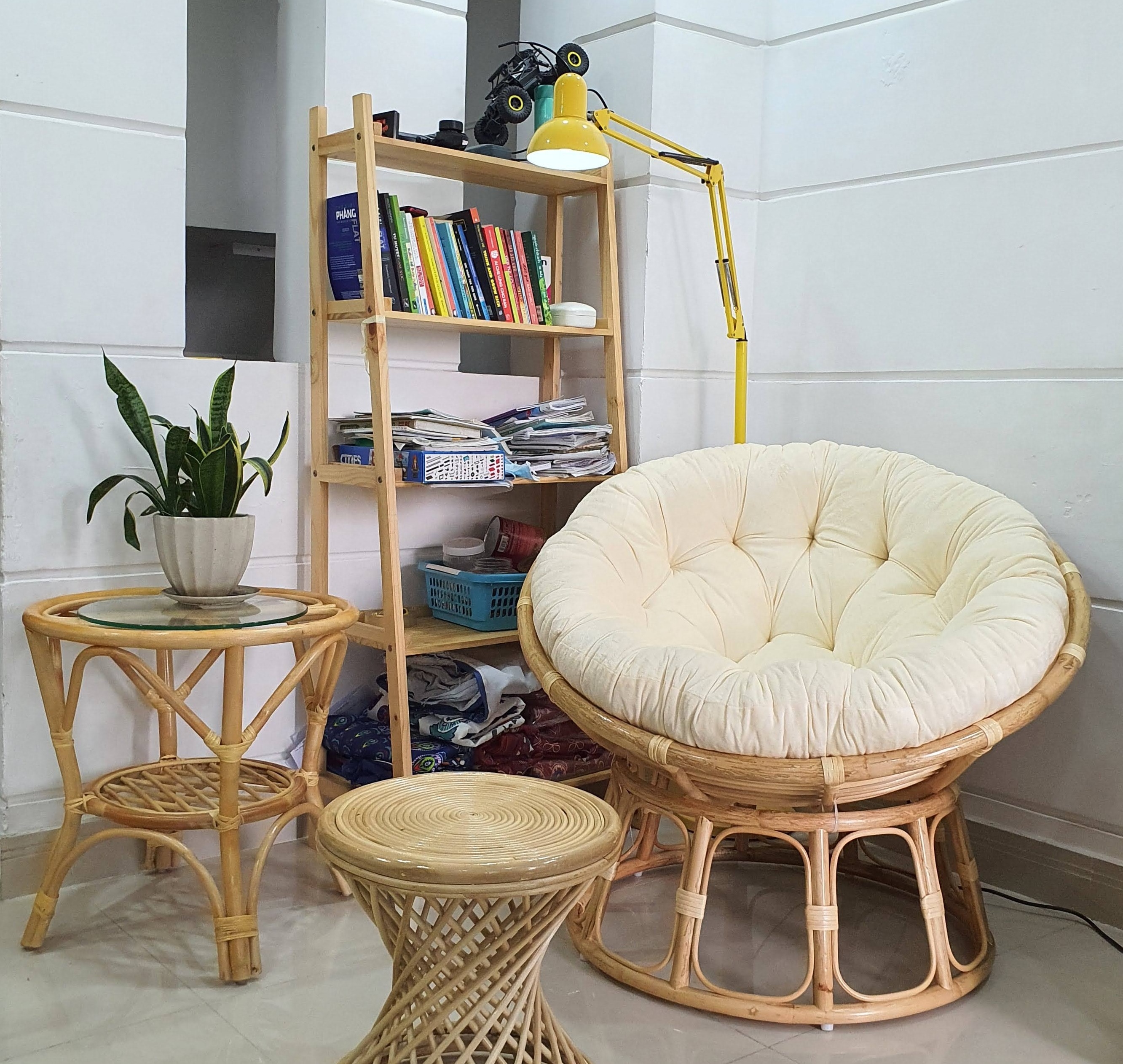 Ghế thư giãn papasan ( nệm nhung màu Kem)