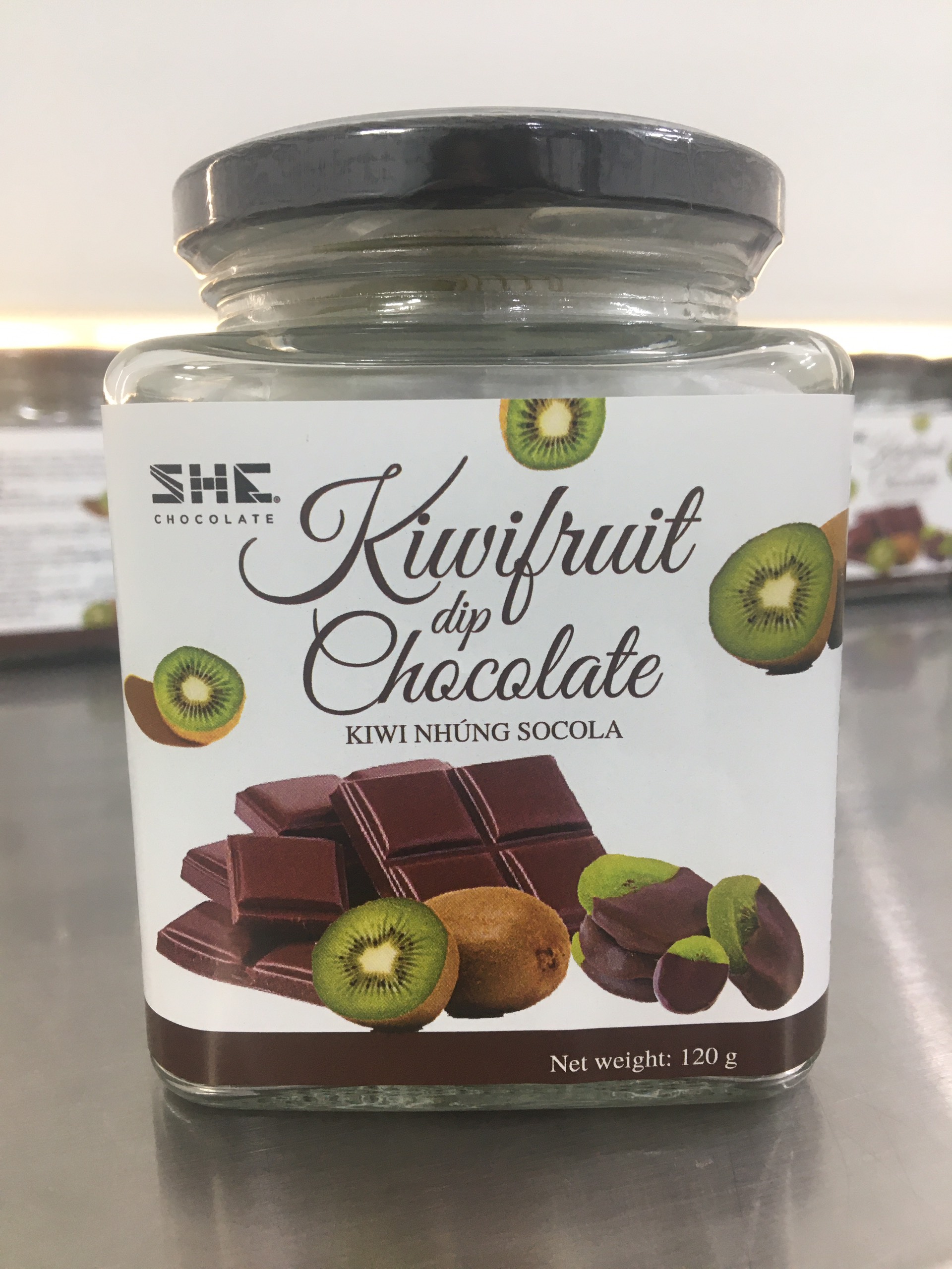 Kiwi nhúng socola - hũ thủy tinh 120g  - SHE Chocolate - Đa dạng vị giác, bổ sung năng lượng. Quà tặng người thân, dịp lễ, thích hợp ăn vặt