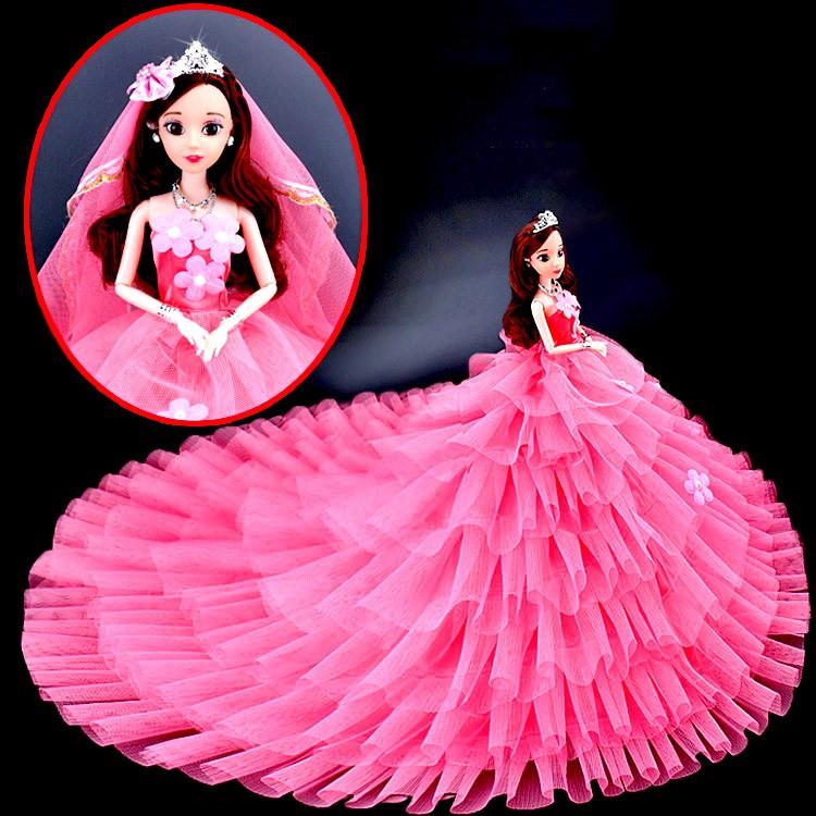 Búp Bê Cô Dâu Xòe Tầng Tặng Phụ Kiện 8 Món + 03 Váy Ngắn