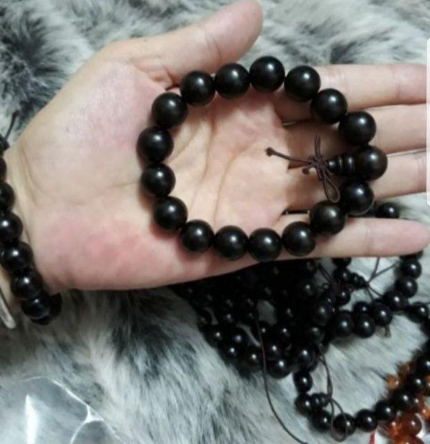 Vòng tay gỗ hạt tròn 12 m m - màu gỗ đen tuyền- vòng tay may mắn