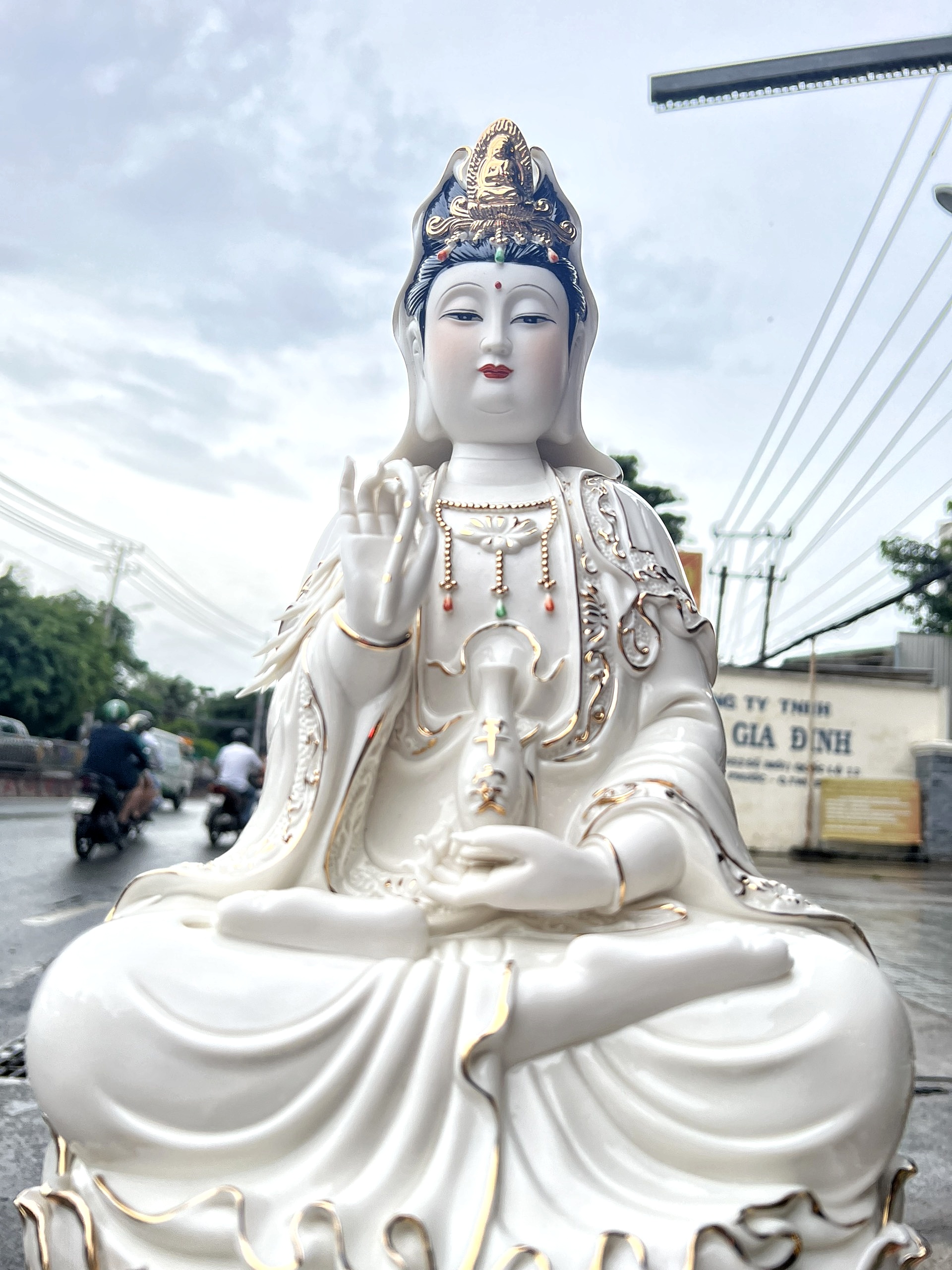 Tượng Quan Âm sứ trắng cao cấp đức hóa cao 46cm