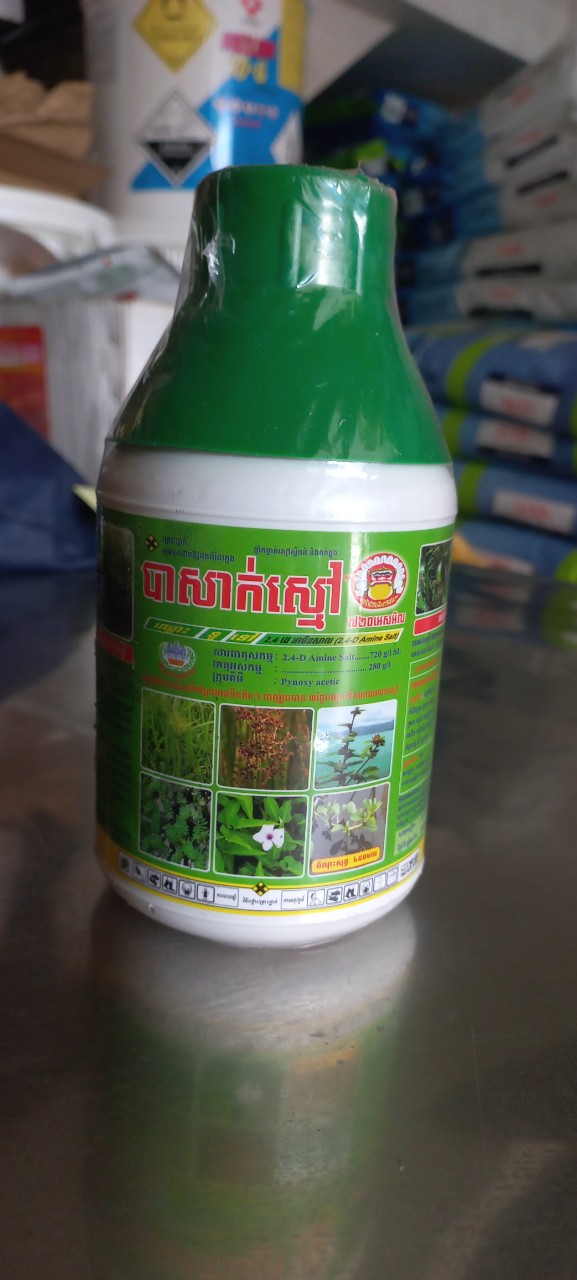 diệt cỏ lưu dẫn 2.4d. chai 450ml diệt cỏ tận gốc.