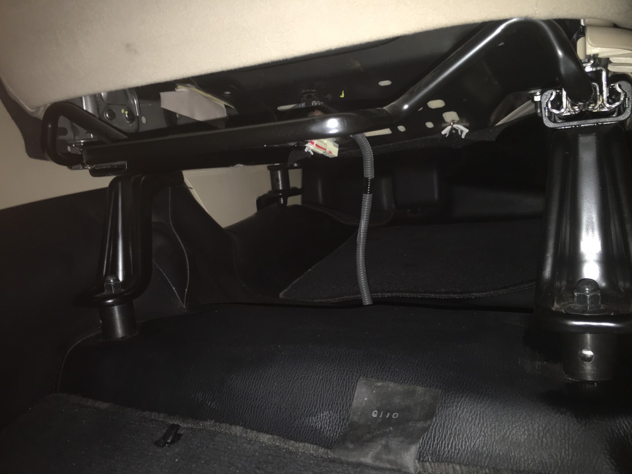 Cục Đôn Ghế Tài Mitsubishi Outlander Sport - Cao Thêm 3cm