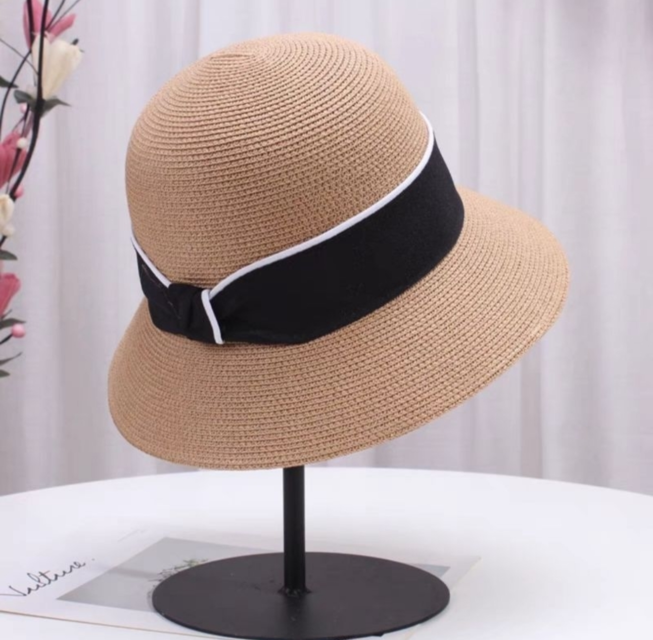 Mũ cói đi biển nữ nón rông Vành đai đen phối trắng thời trang Hàn Quốc dona260626