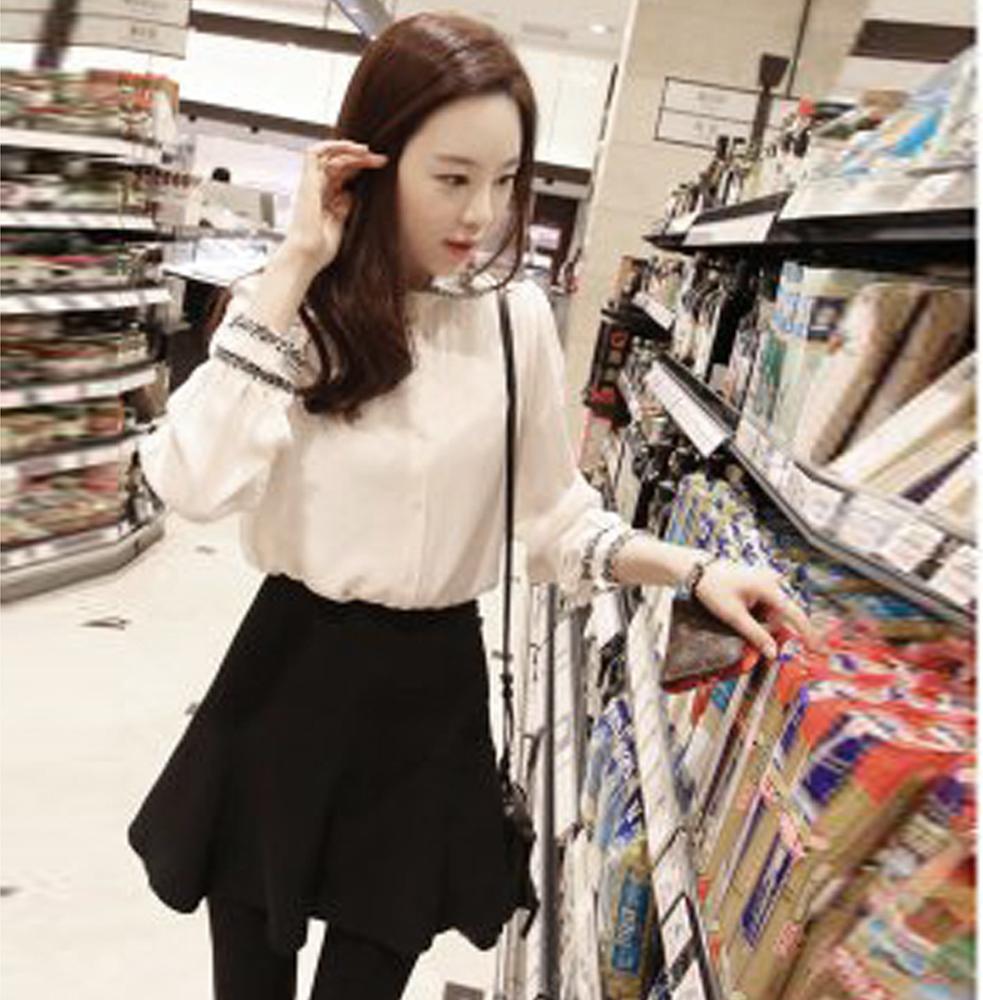 Áo Sơ Mi Trắng Tay Dài Phối Viền Đen - Size M