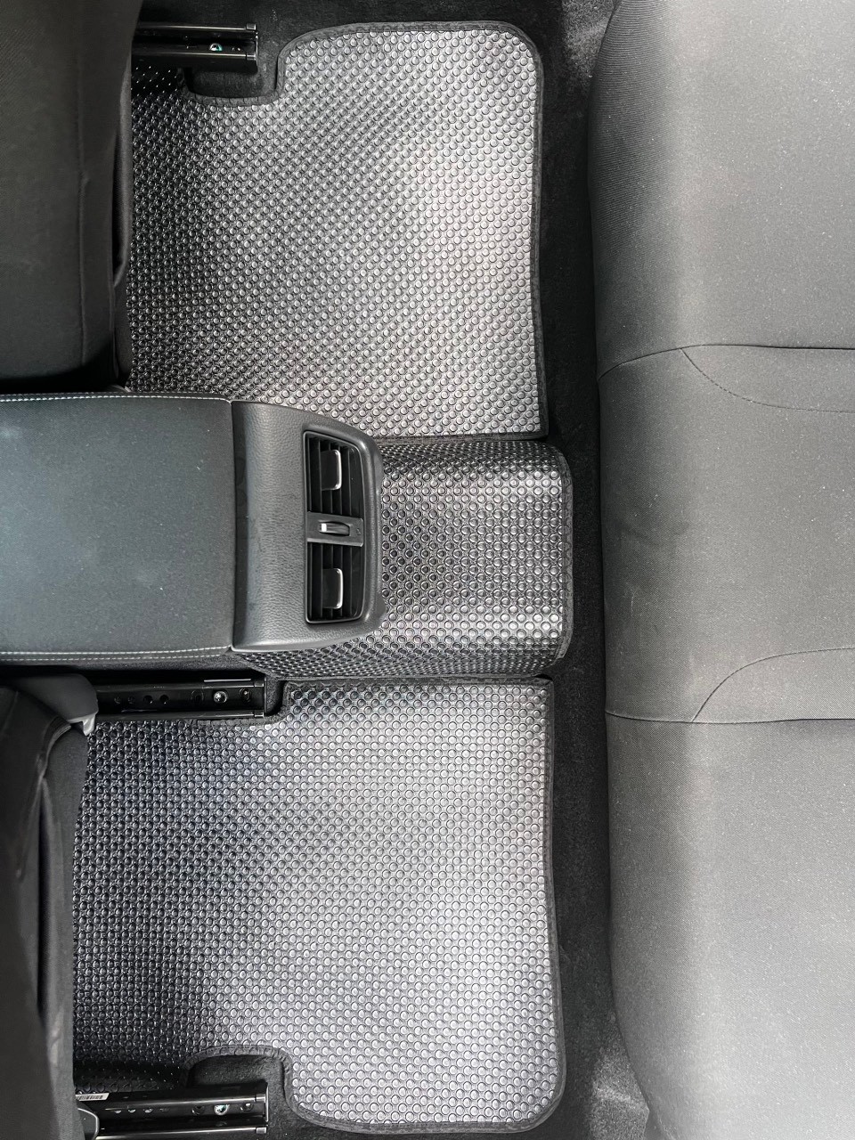 Thảm lót sàn ô tô KATA cho xe Honda Civic - Khít với sàn xe, Chống thấm, Không mùi, Không ẩm mốc
