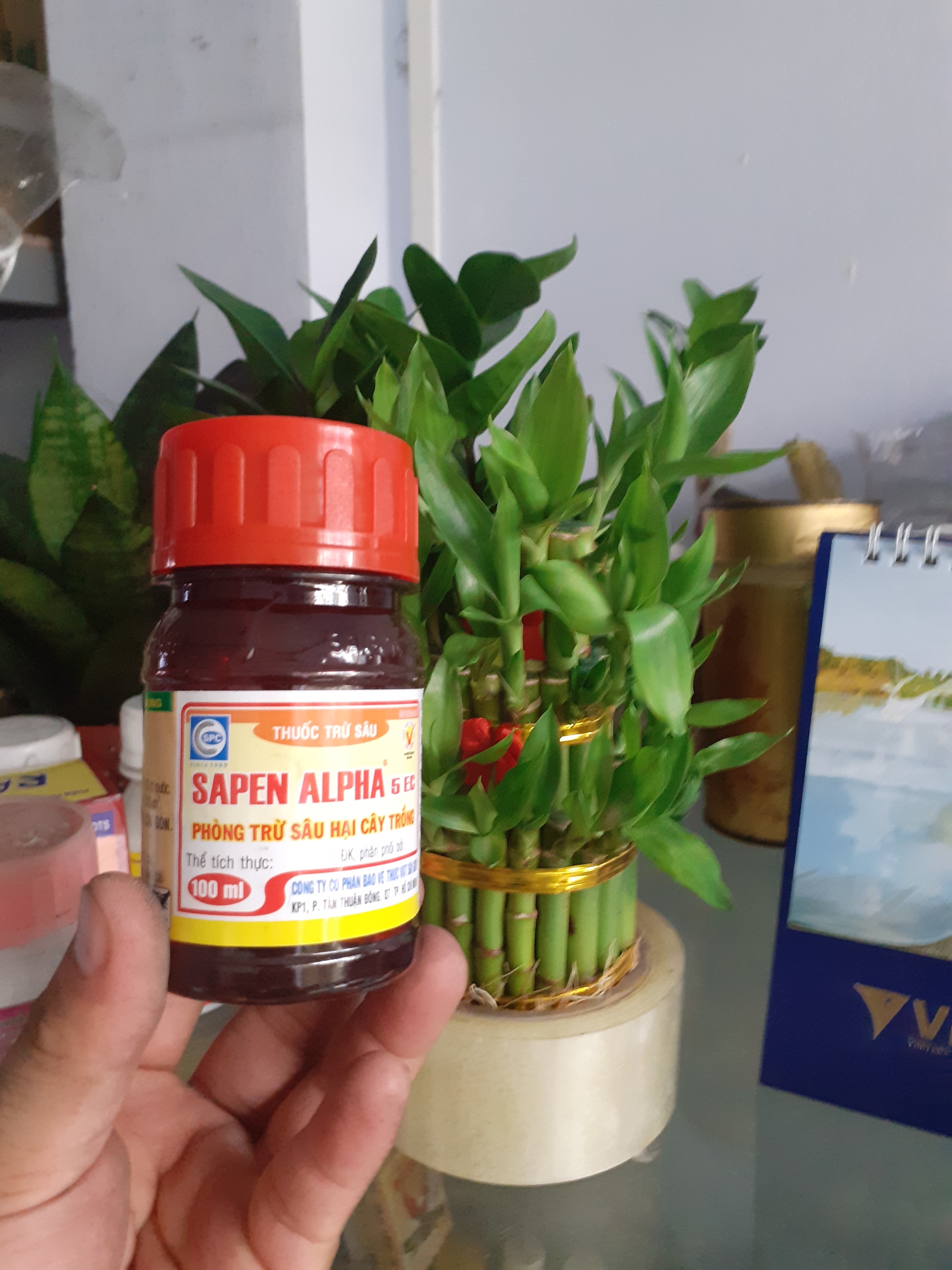Chế phẩm phòng sâu hại cây trồng