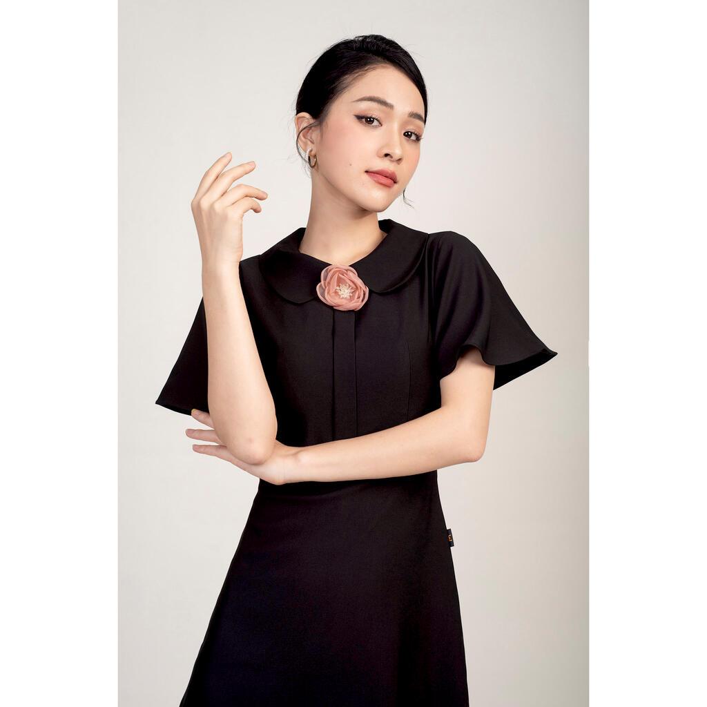 Đầm Suông Tay Hến Đính Hoa Cổ MMOutfit D11201401