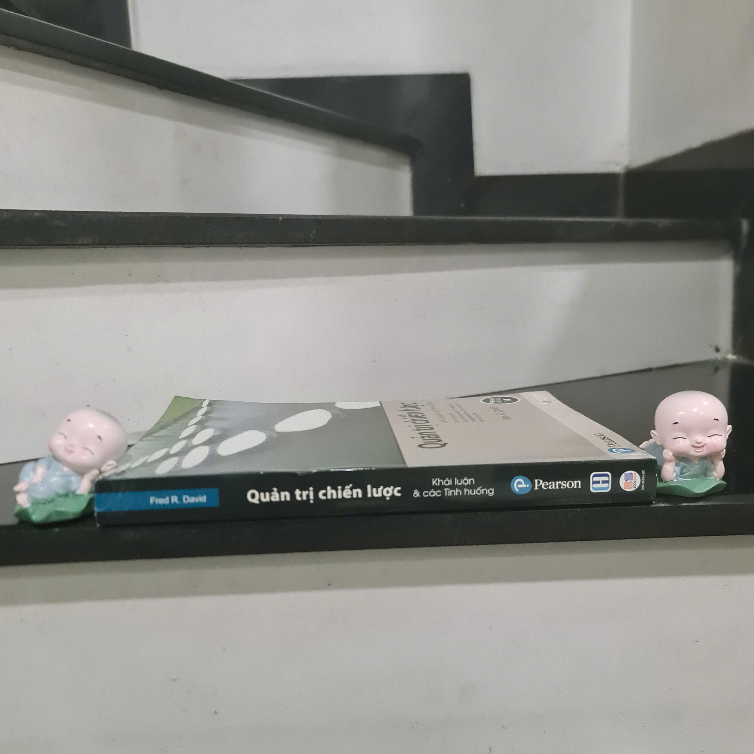 Quản Trị Chiến Lược - Khải Luận &amp; Các Tình Huống Trong Doanh Nghiệp Tái Bản