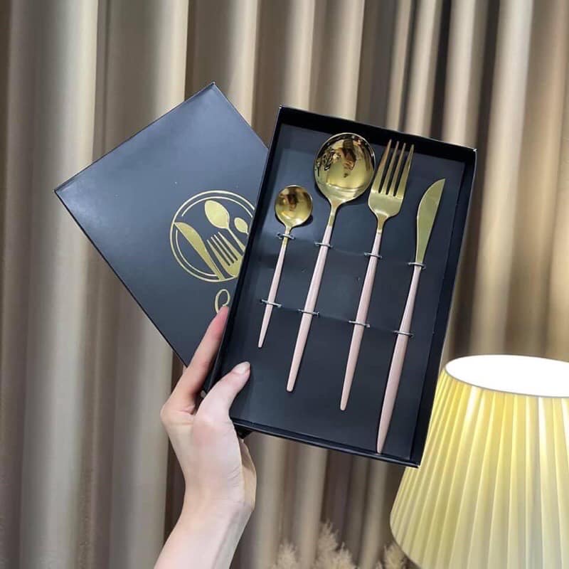 Bộ thìa ,dĩa, dao mạ vàng 4 món sang chảnh nhiều màu siêu sang cực đẹp