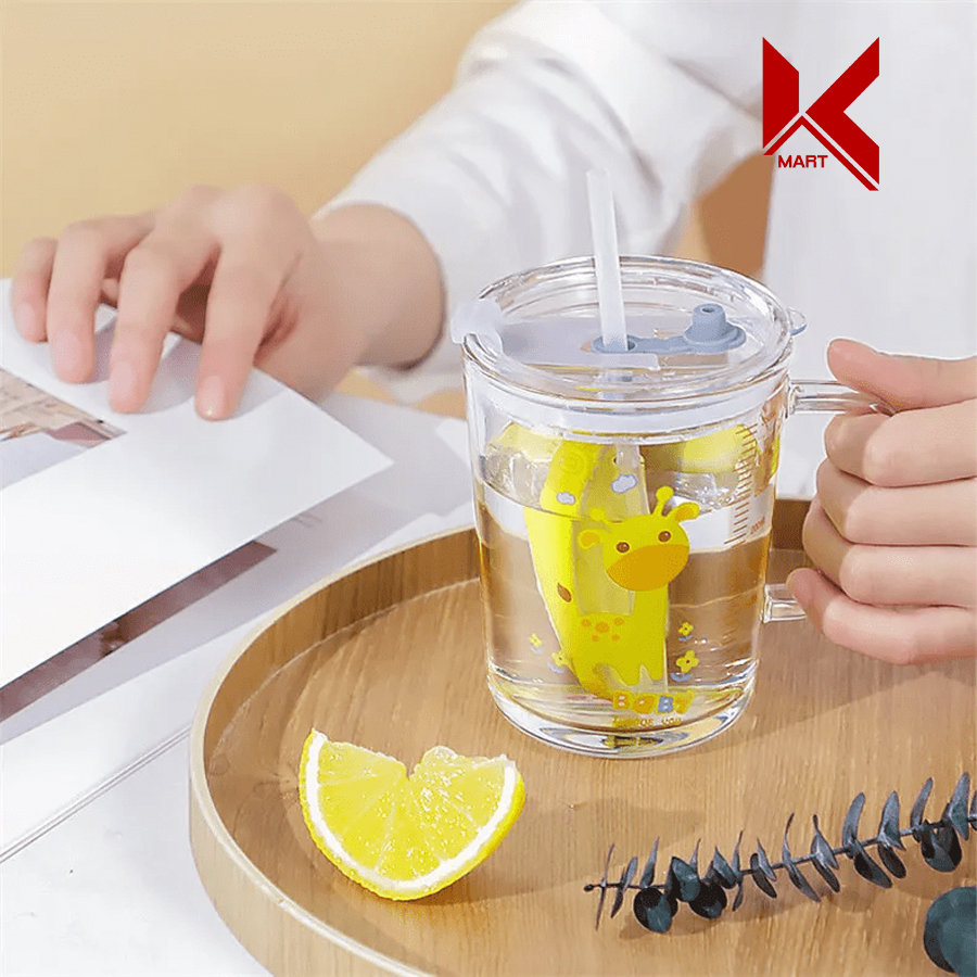 Cốc thủy tinh chia vạch dung tích 400ml pha sữa cho bé có nắp chống tràn và ống hút tiện lợi - Kmart