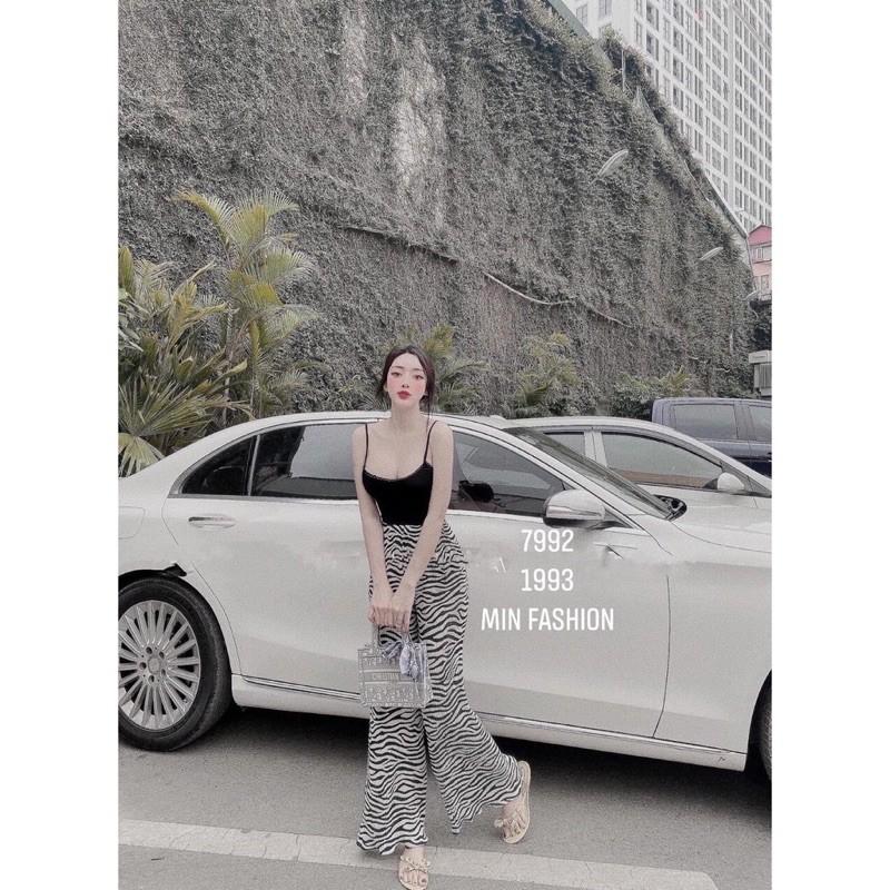 015 - SET ÁO 2S ĐEN QUẦN DẬP LI RẰN RI