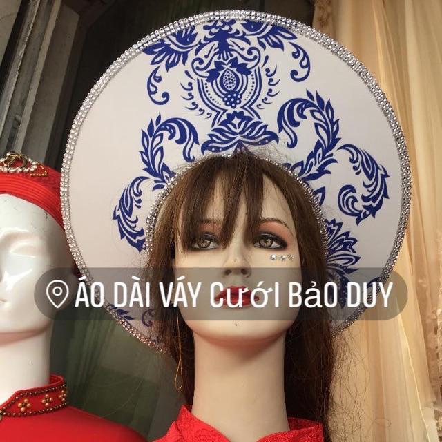 Mấn nữ- khăn đóng nữ biễu diễn