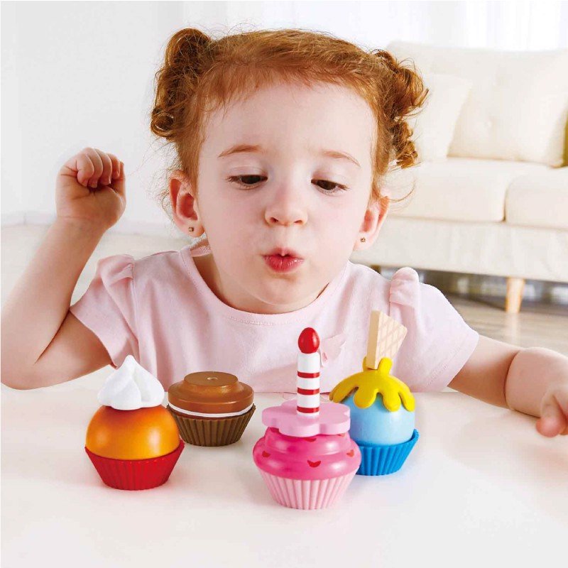 Đồ chơi xếp chồng bánh cupcake HAPE