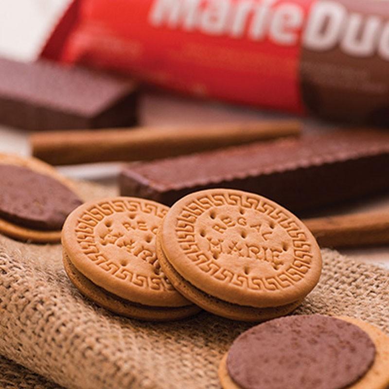 Bánh quy socola - REGAL MARIE DUO MILKY CHOCOLATE CREAM (100G)