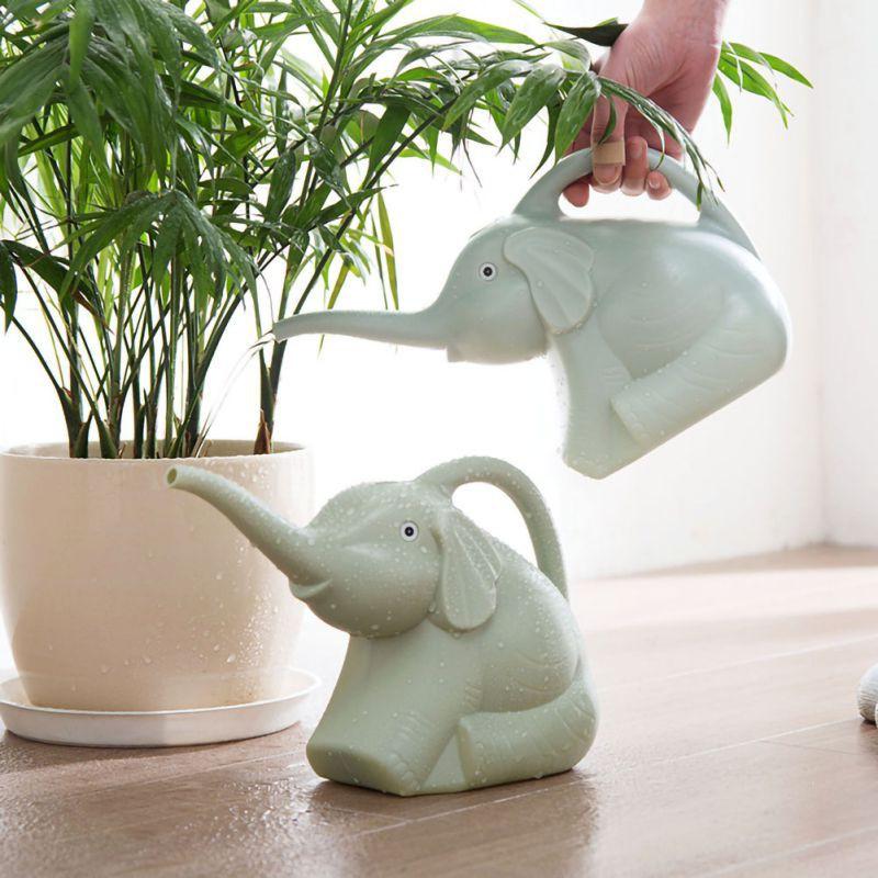 Bình tưới cây tự động