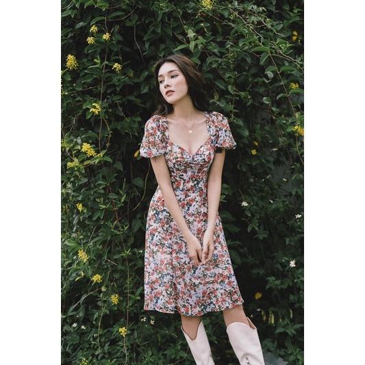 Đầm hoa hồng dáng đuôi cá nhẹ tay bồng nhẹ nhàng Camellia dress