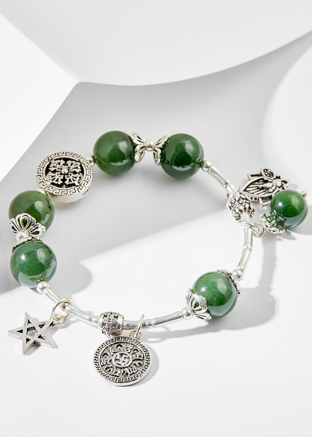 Vòng tay ngọc bích charm bánh xe pháp luân Ngọc Quý Gemstones