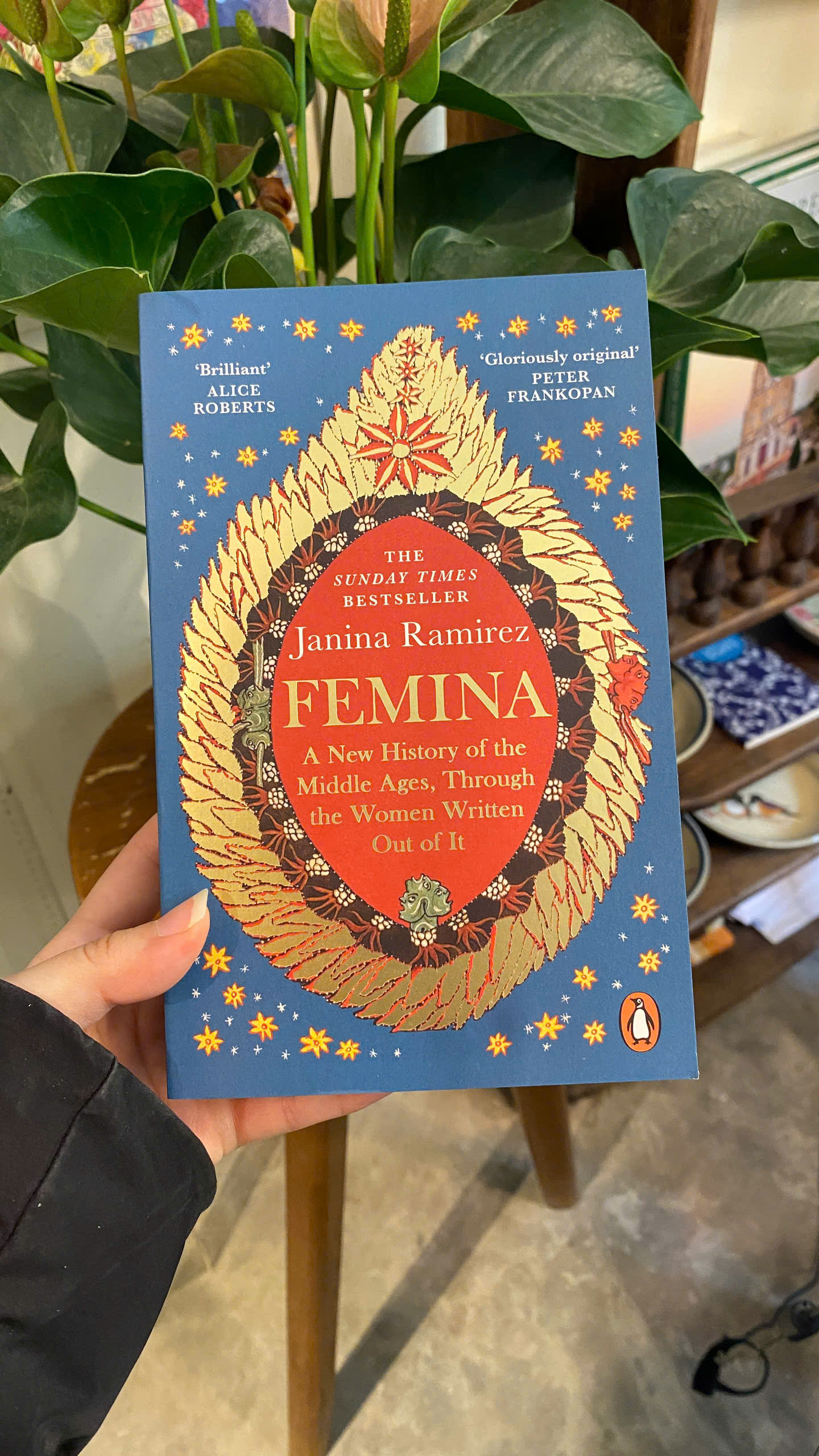 Sách - Femina: A New History of the Middle Ages by Janina Ramirez | History / Feminism / Ngoại văn