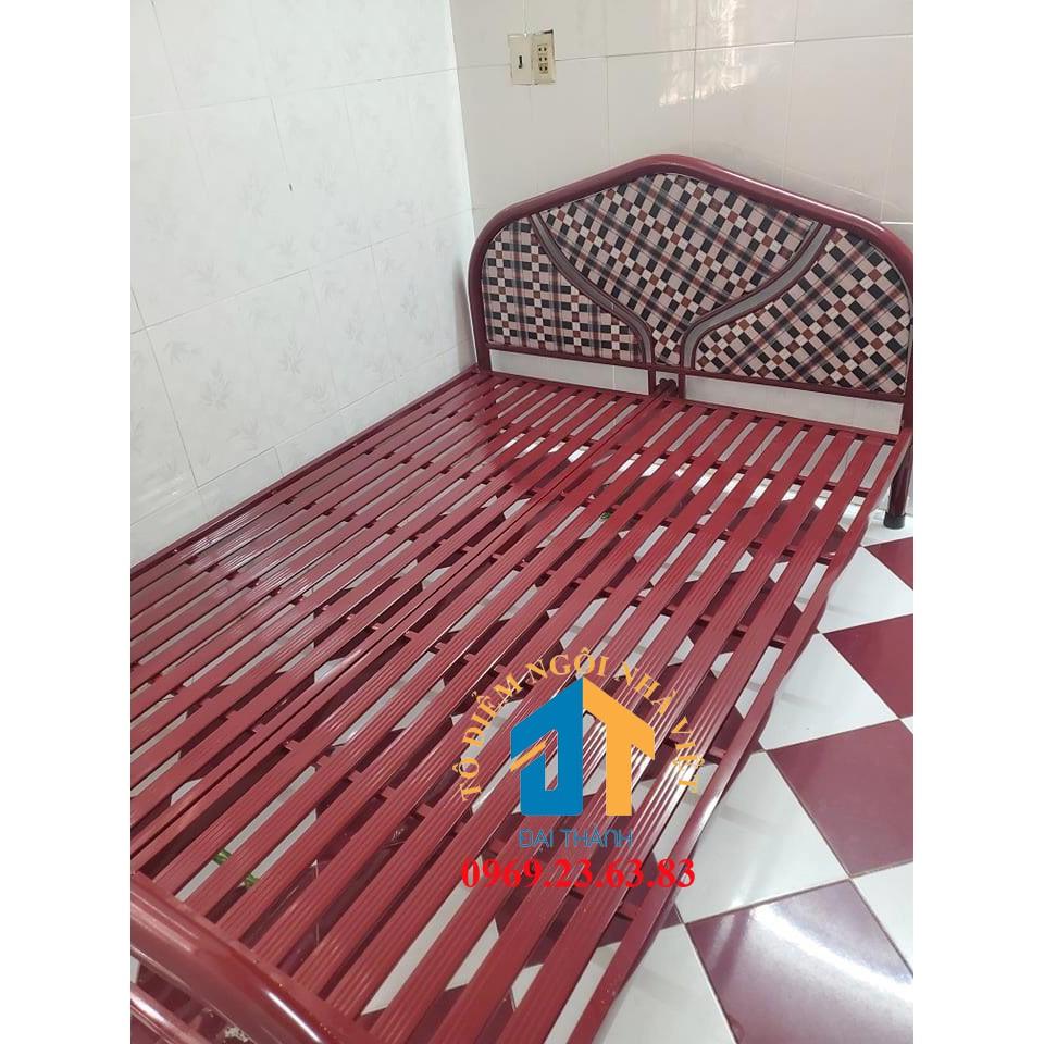 Giường sắt kiểu tròn cách điệu 1m4 dài 2m