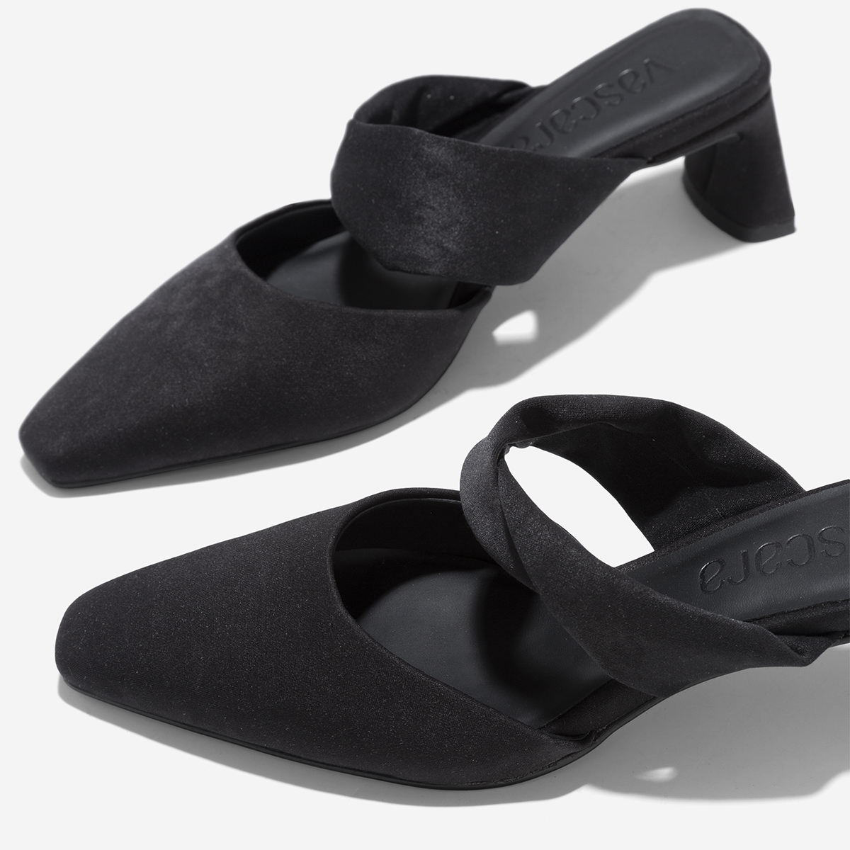 Guốc mules nhấn quai cách điệu - GNN 0207