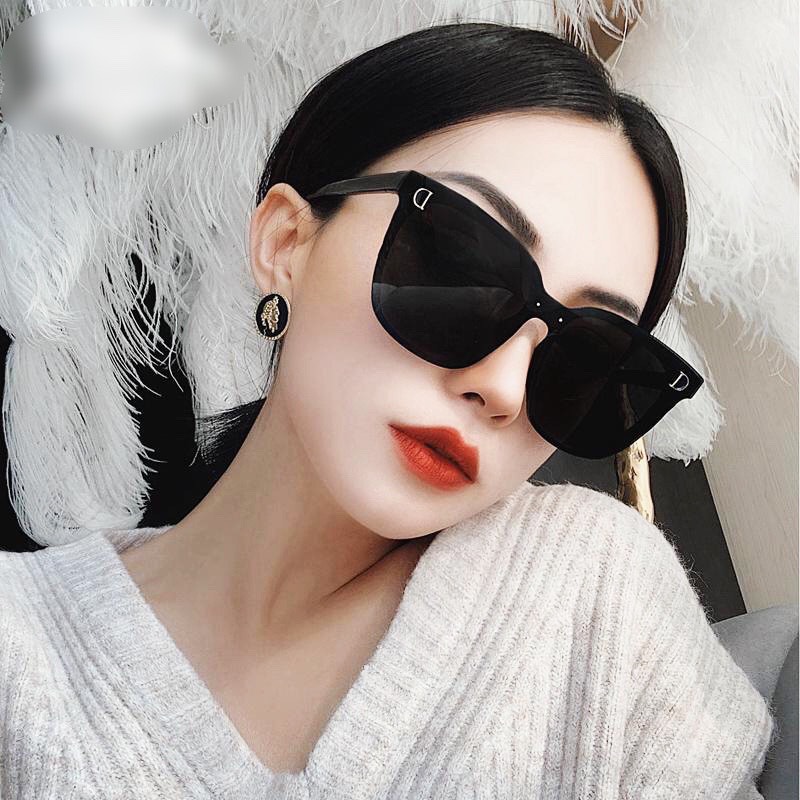 Kính râm đen gọng to ,kính mát unixsex nam nữ Hàn Quốc phụ kiện thời trang phong cách hiện đại , kèm hộp đựng  sang trọng