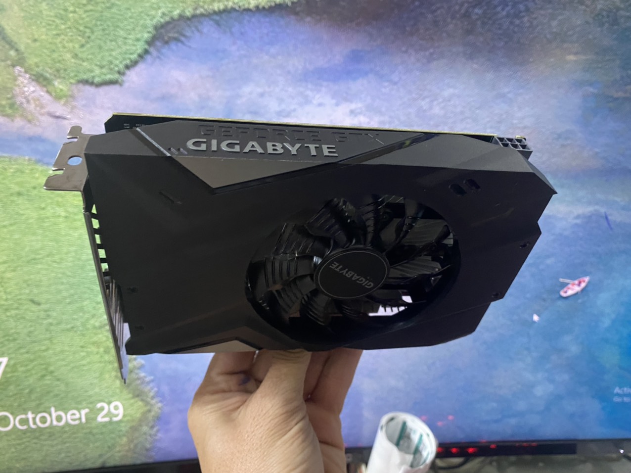 VGA GIGABYTE GeForce GTX 1650 4GB/D6/1FAN - HÀNG CHÍNH HÃNG