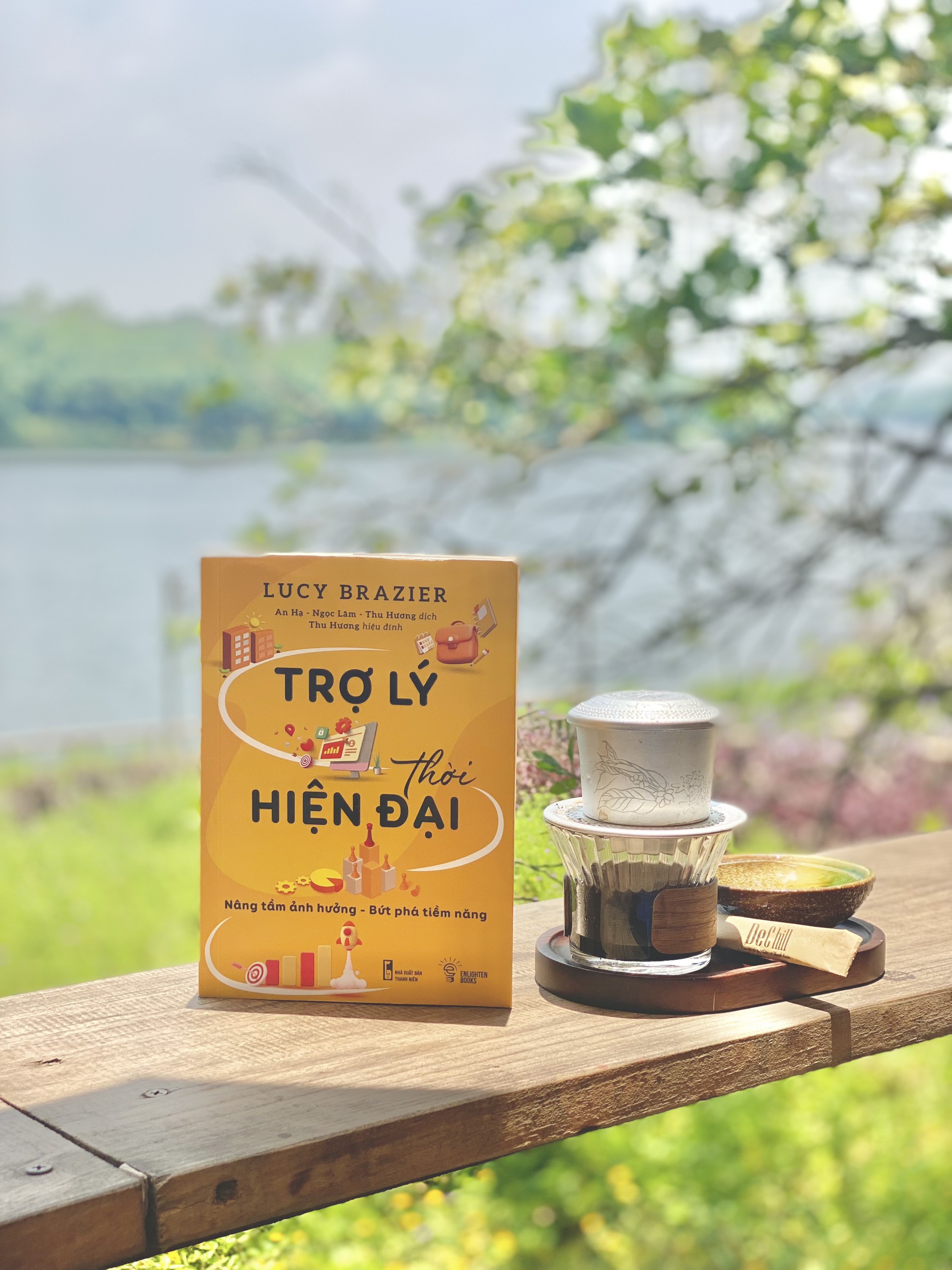 Sách TRỢ LÝ THỜI HIỆN ĐẠI - BÍ QUYẾT THÀNH CÔNG CHO NGƯỜI LÀM TRỢ LÝ &amp; CHUYÊN VIÊN HÀNH CHÍNH THỜI 4.0