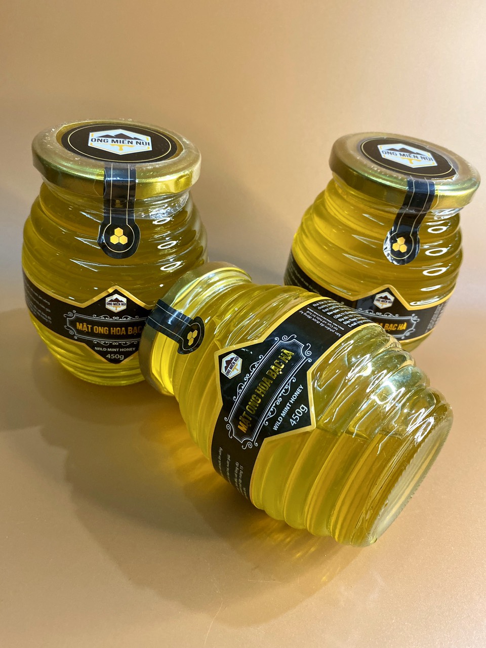 Mật ong hoa bạc hà Ong Miền Núi 450g