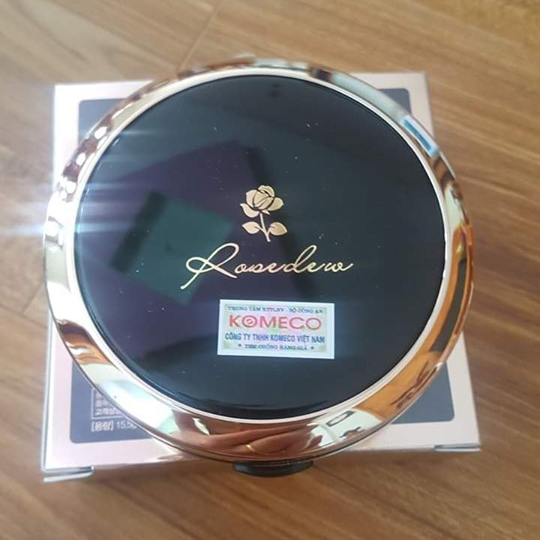 Phấn phủ kiềm dầu siêu mịn Beauskin Rosedew Finish Two Way Cake Hàn Quốc 12g tặng kèm thêm móc khóa