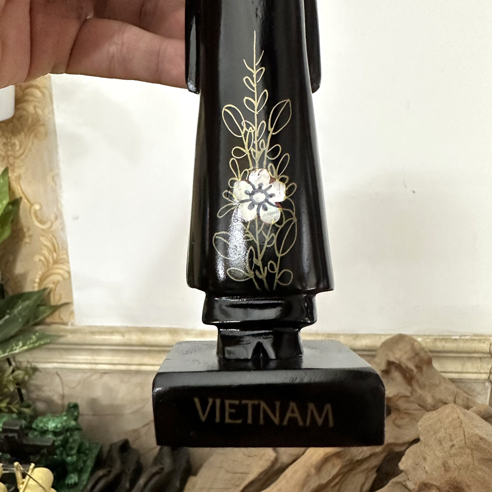 Tượng gỗ Mis Việt Nam - Tượng gỗ cô gái với áo dài Việt Nam - Quà Tặng Bản Sắc Việt Nam - Cao 20cm - Gỗ đen