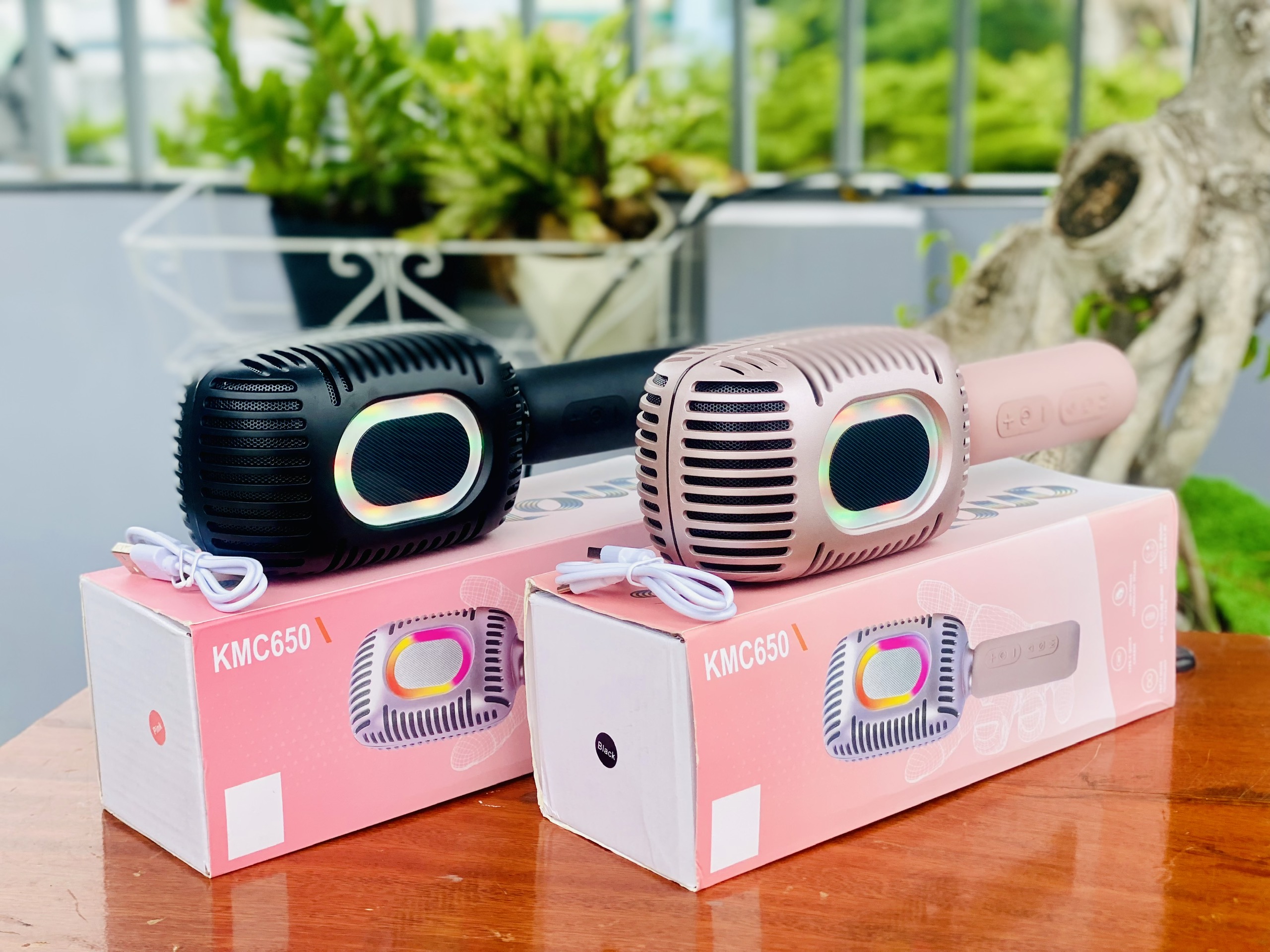 Micro Karaoke Kết Hợp Loa KMC650 - Kết Nối Bluetooth, Vui Hát Mọi Lúc, Mọi Nơi! Người Bạn Đồng Hành Tuyệt Vời Cho Những Buổi Tiệc, Hàng Chính Hãng