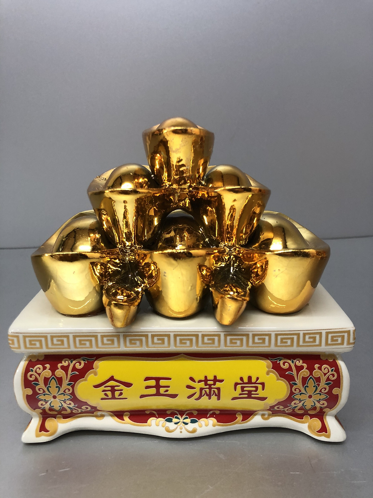 Thỏi vàng trang trí ban thờ thần tài nhiều kích cỡ - bé dài 10cm, sau 5cm, cao 10 cm