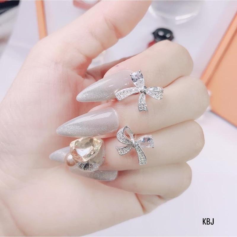 Bông tai nữ siêu xinh, chất liệu bạc ta. Sáng đẹp lung linh- Bạc Nomi