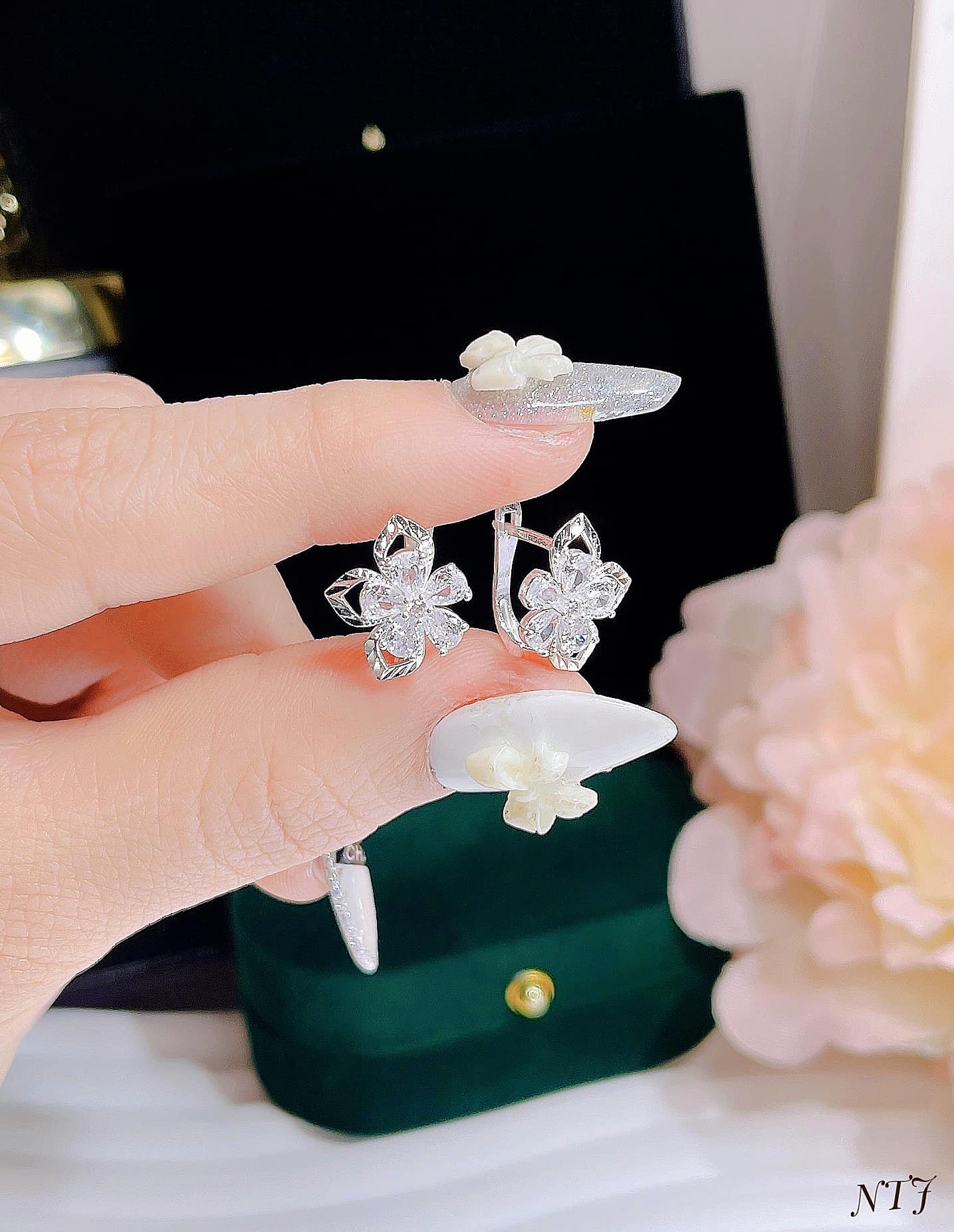 Bông tai bạc khoá bập thời trang chất liệu bạc s925 MS070b