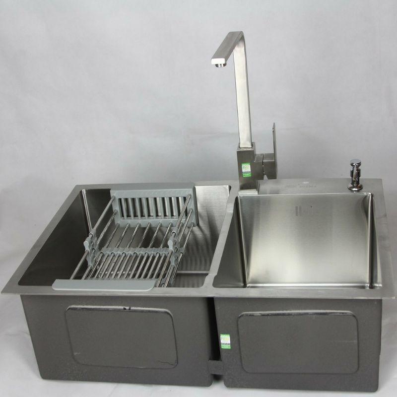 Combo chậu đúc inox SU304 và vòi rửa chén nóng lạnh vuông , kiểu dáng sang trọng