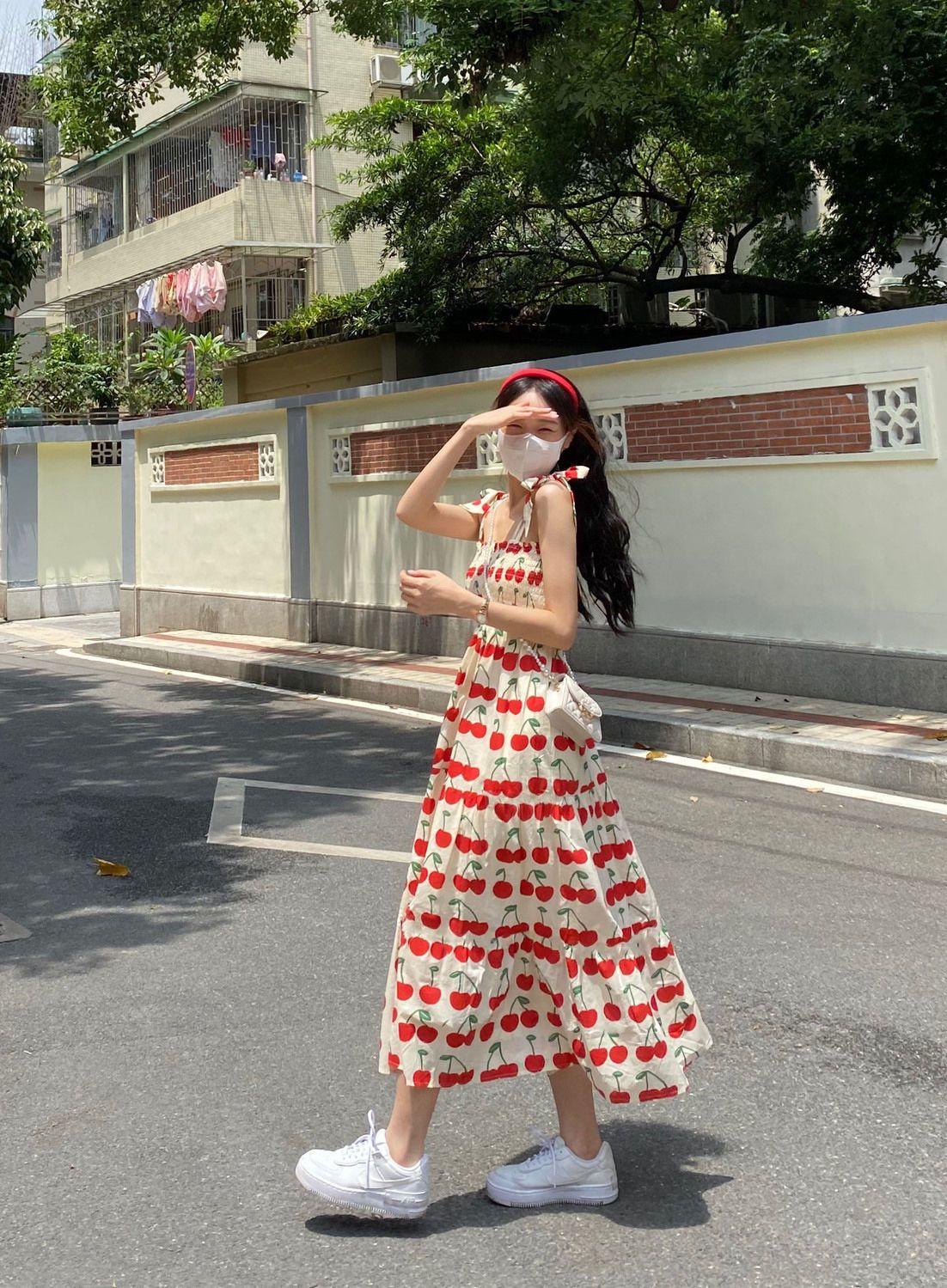 TOBE1SHOP Váy treo 2023 Sinh viên mùa hè Hundred Hiển thị Skinny Thời trang Pleated Dễ thương Cherry hoa đầm cô gái