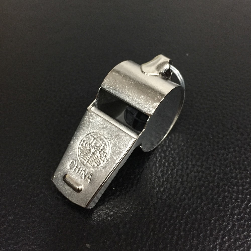 Hộp còi trọng tài thể thao Champion Whistle thương hiệu Hiwing ( 12 cái )