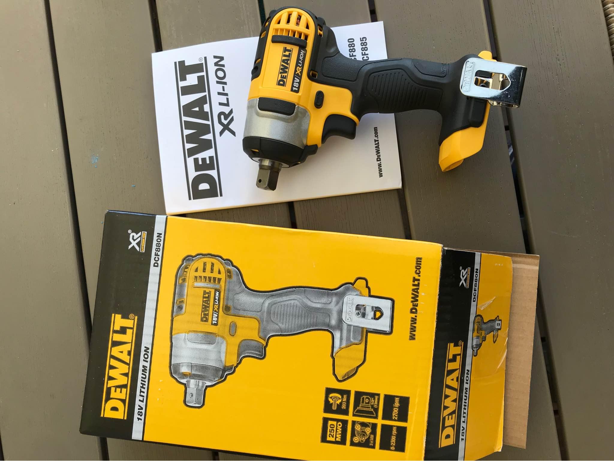 MÁY SIẾT BULONG PIN CẦM TAY 18V DEWALT DCF880D2- B1- HÀNG CHÍNH HÃNG