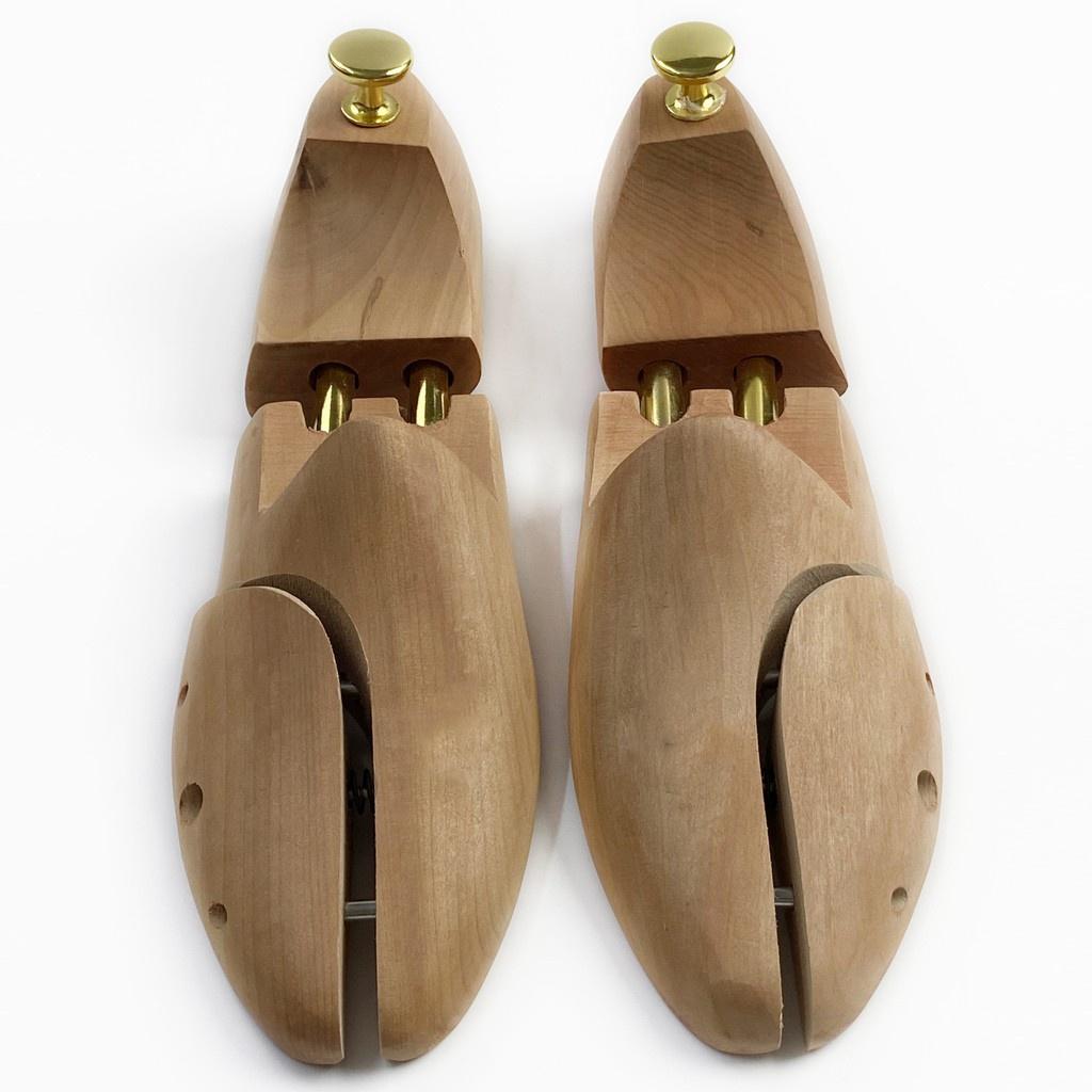Cây giữ form giày bảo vệ giày cao cấp bằng gỗ Shoe Tree