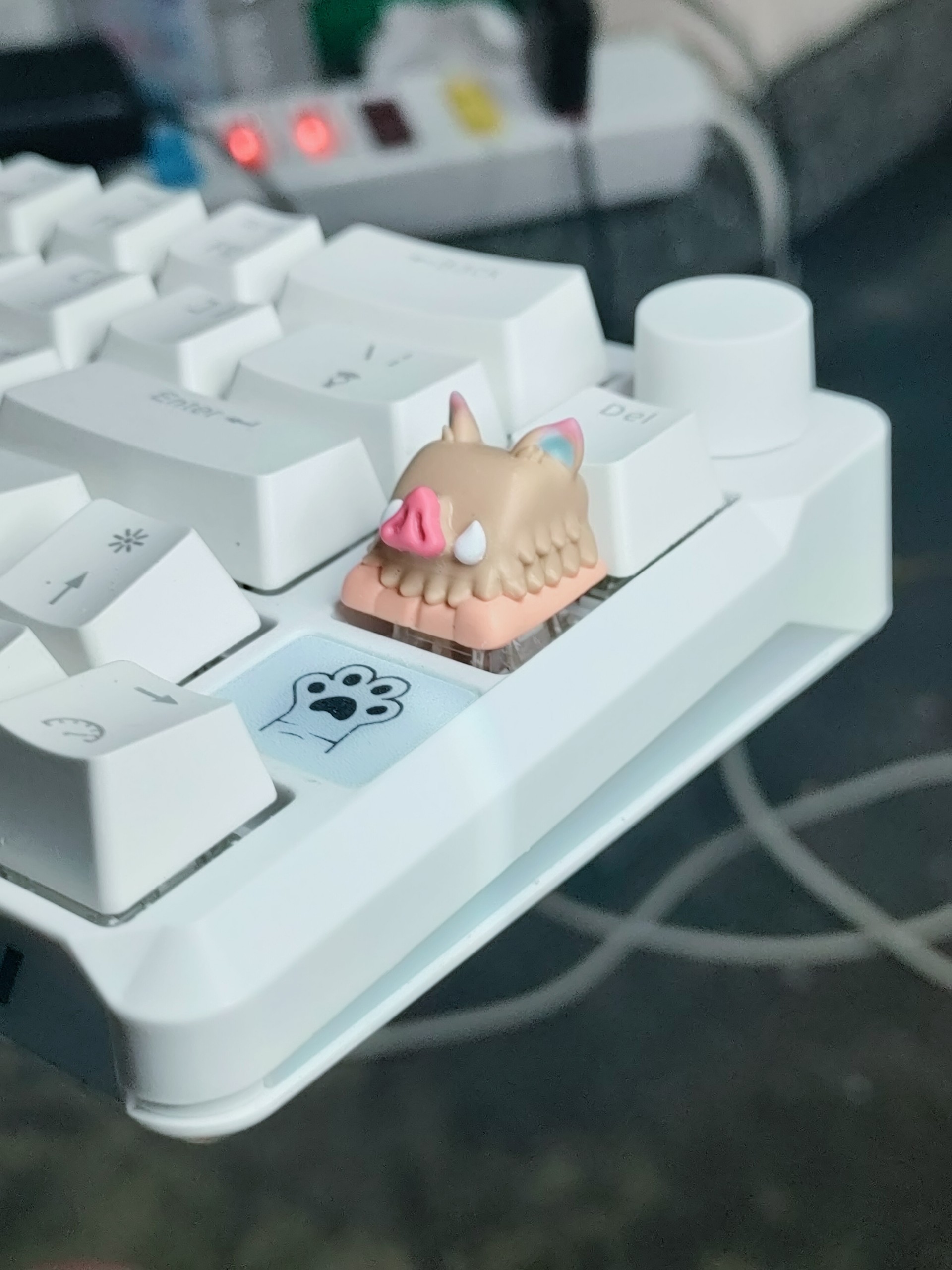 Keycap aristan Tanjiro trang trí bàn phím cơ