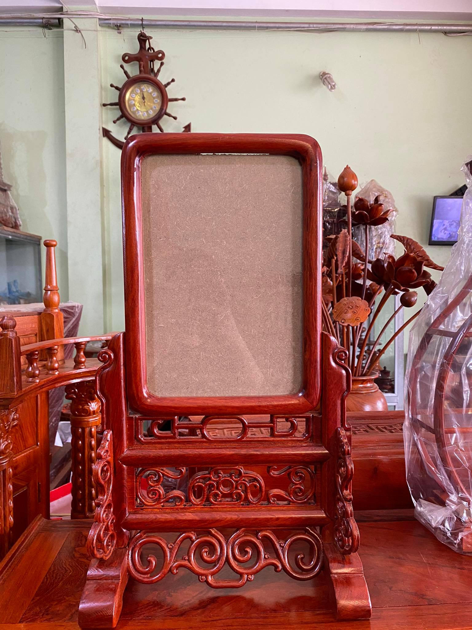 Khung ảnh thờ gỗ hương ta cực đẹp