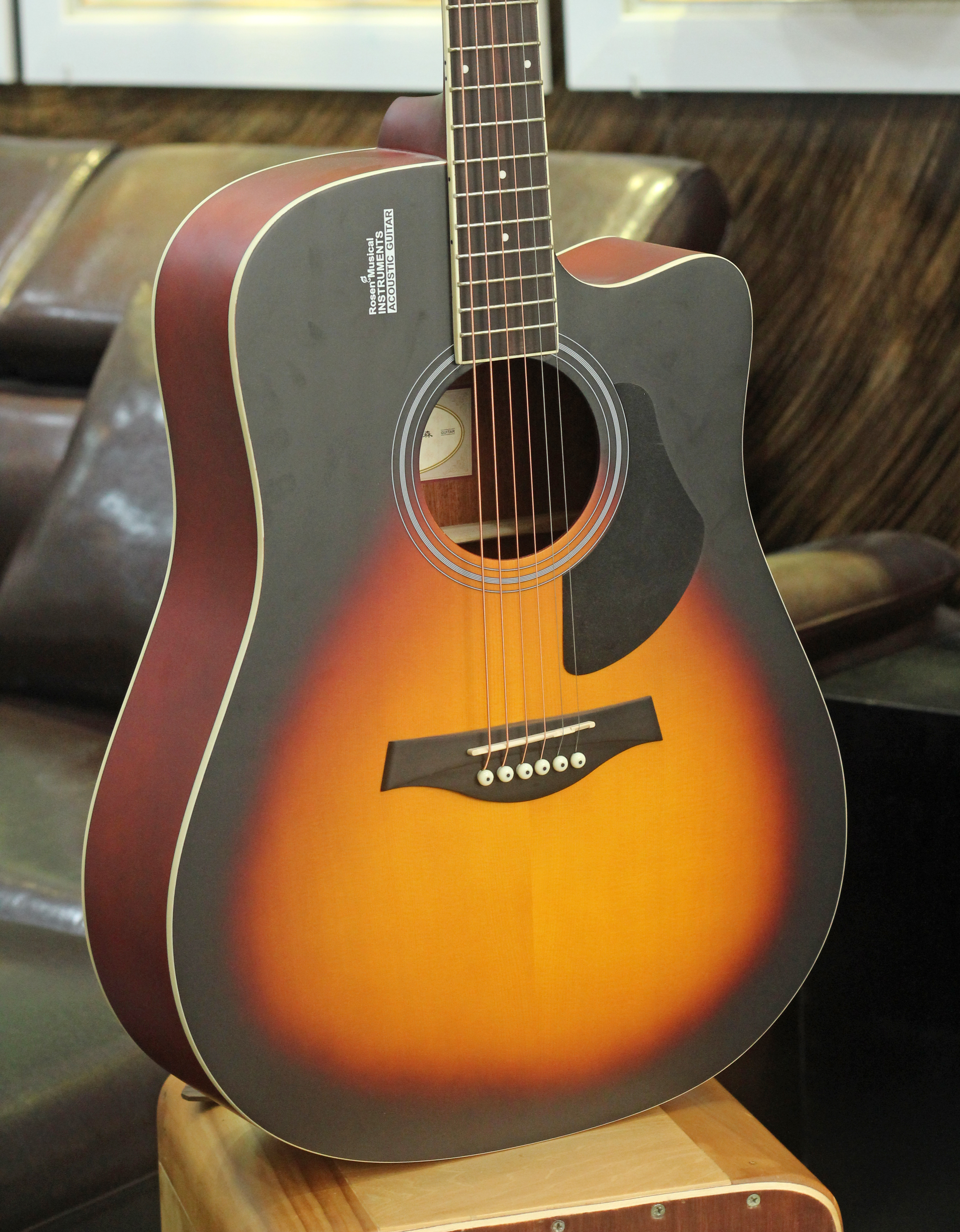 Đàn Guitar Acoustic Rosen Sunburst G11 (Gỗ Thịt- Solid top ) - Màu Vàng Viền Đen,  Size 41 Âm Thanh Tốt